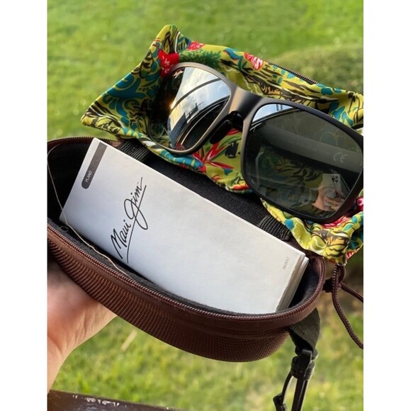 Maui Jim Red Sand sunglasses for men - Picture 2 of 3